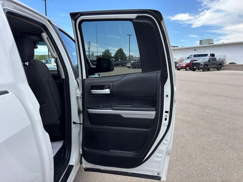 2018 Toyota Tundra SR5