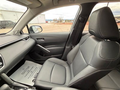 2024 Toyota Corolla Cross XLE