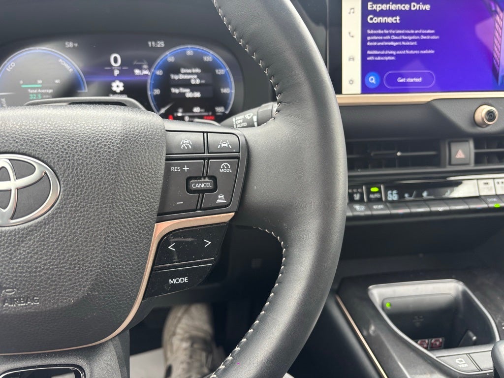 2025 Toyota Crown Signia Limited