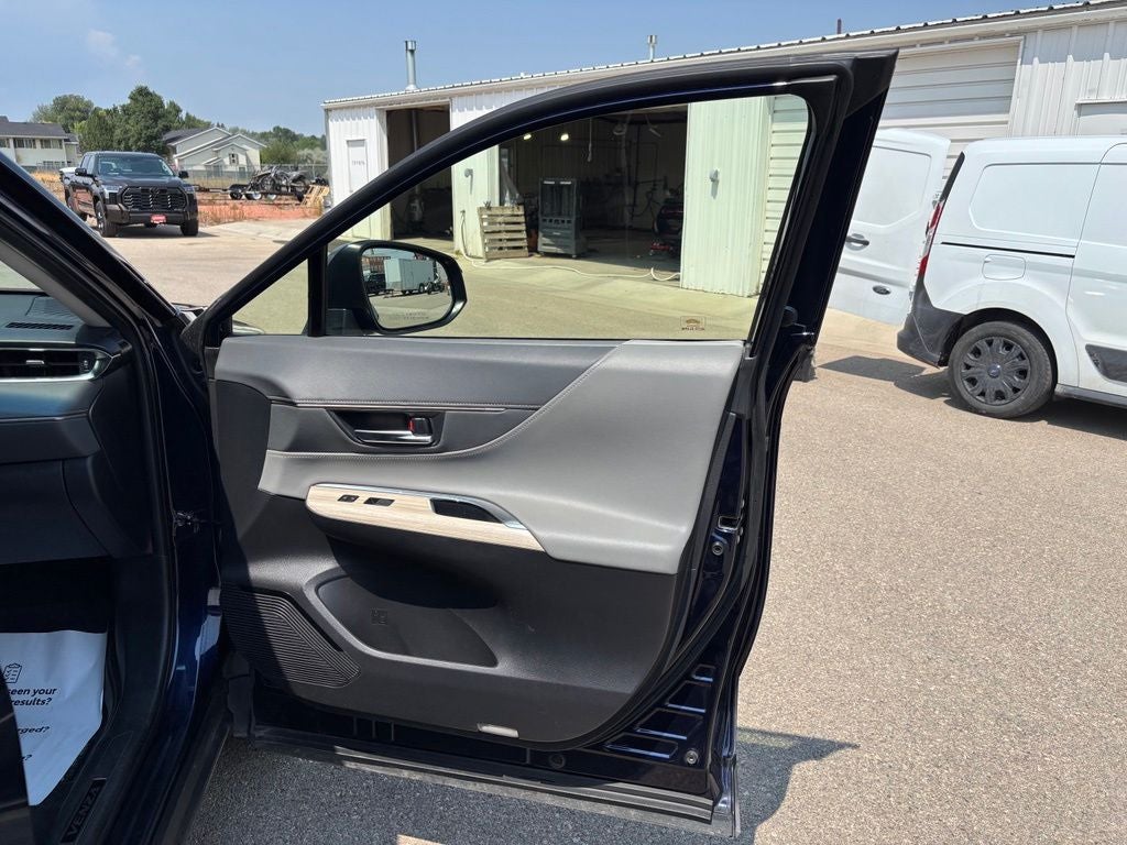 2021 Toyota Venza XLE
