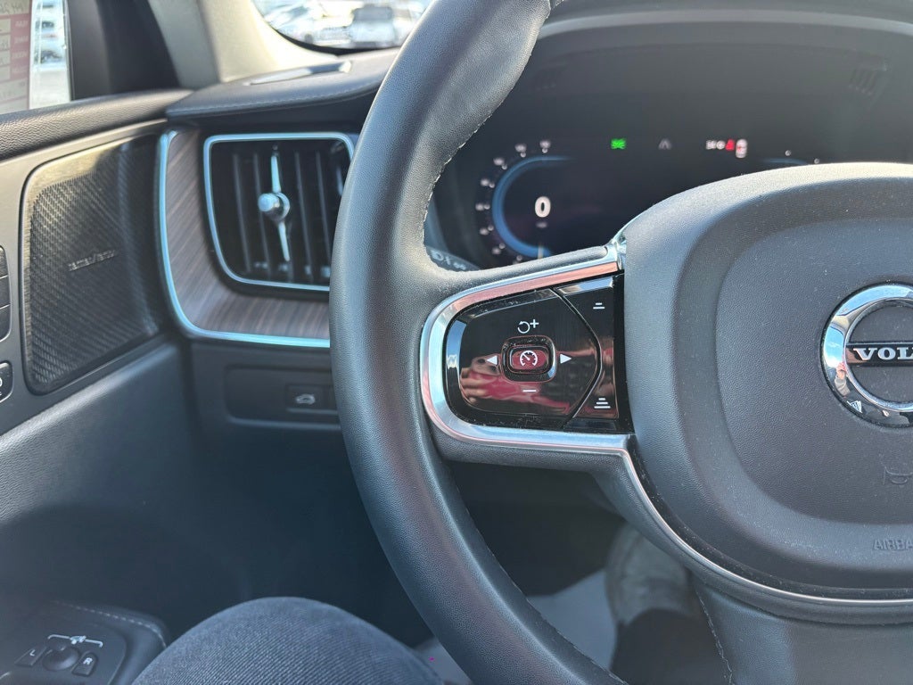 2023 Volvo XC60 Recharge Plug-In Hybrid Ultimate