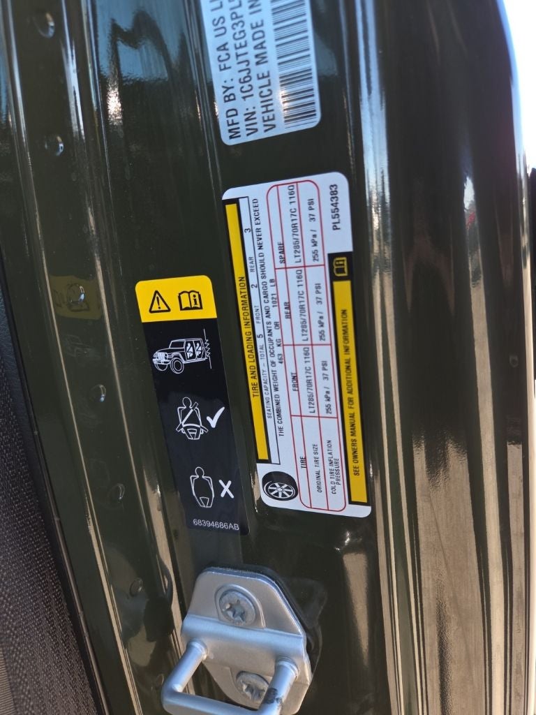 2023 Jeep Gladiator Mojave