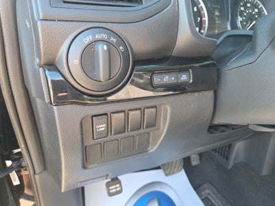 2022 Nissan Titan SV