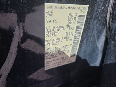 2022 Nissan Titan SV