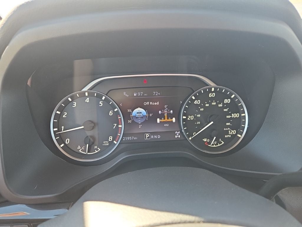 2022 Nissan Titan SV