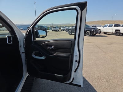 2025 Nissan Frontier SV