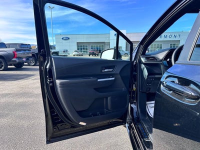 2025 Toyota Sienna XLE AWD