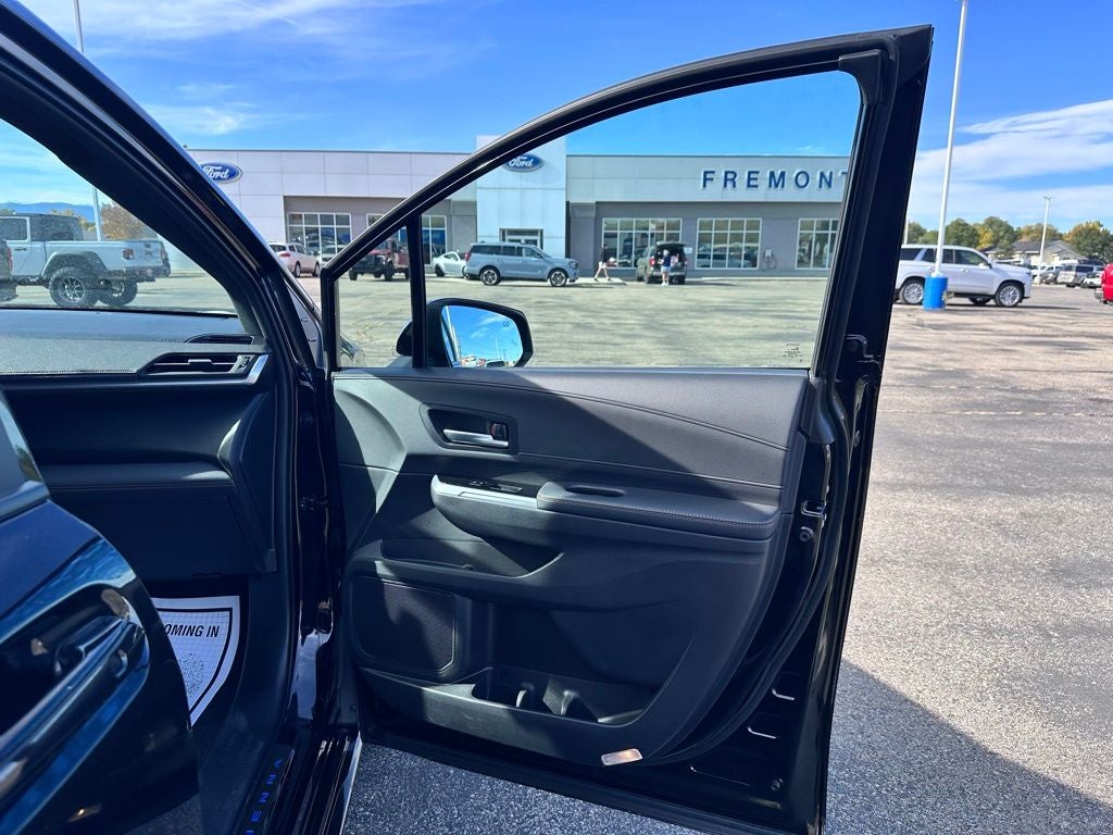 2025 Toyota Sienna XLE AWD