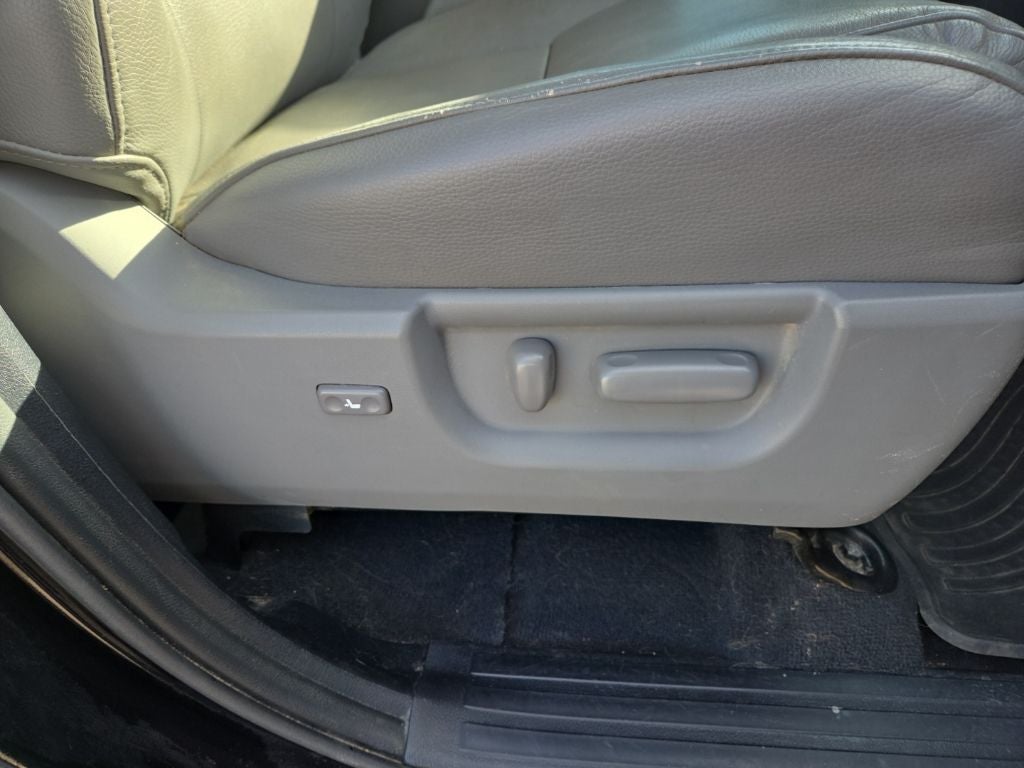 2013 Toyota Tundra Limited 5.7L V8