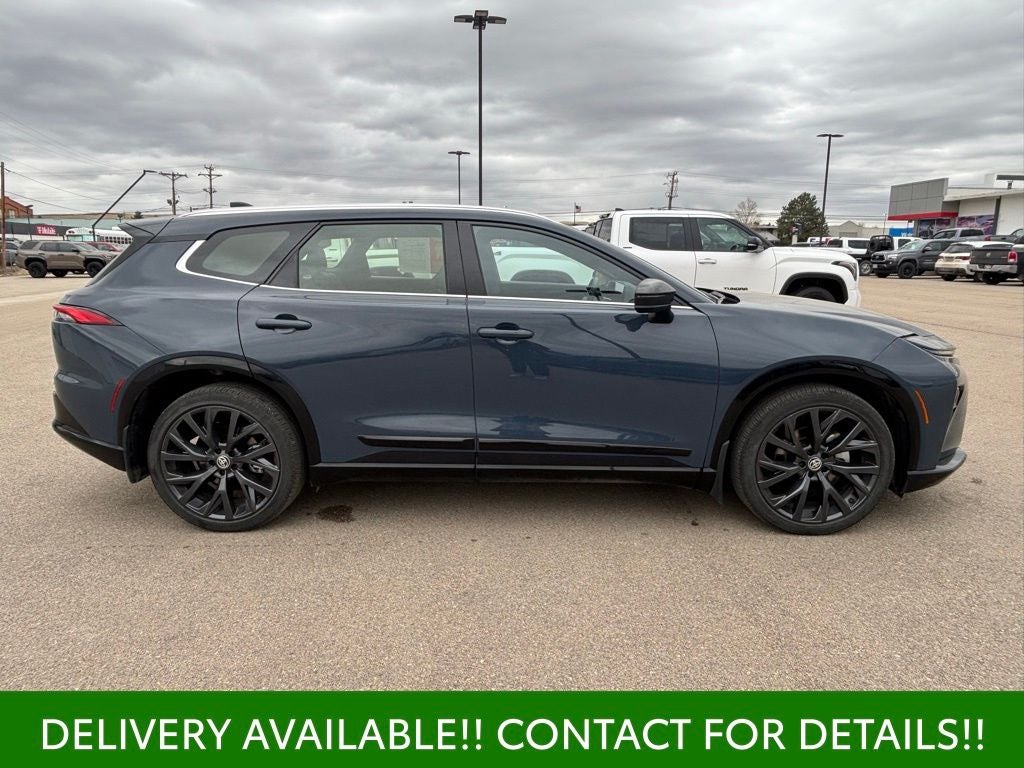 2025 Toyota Crown Signia Limited