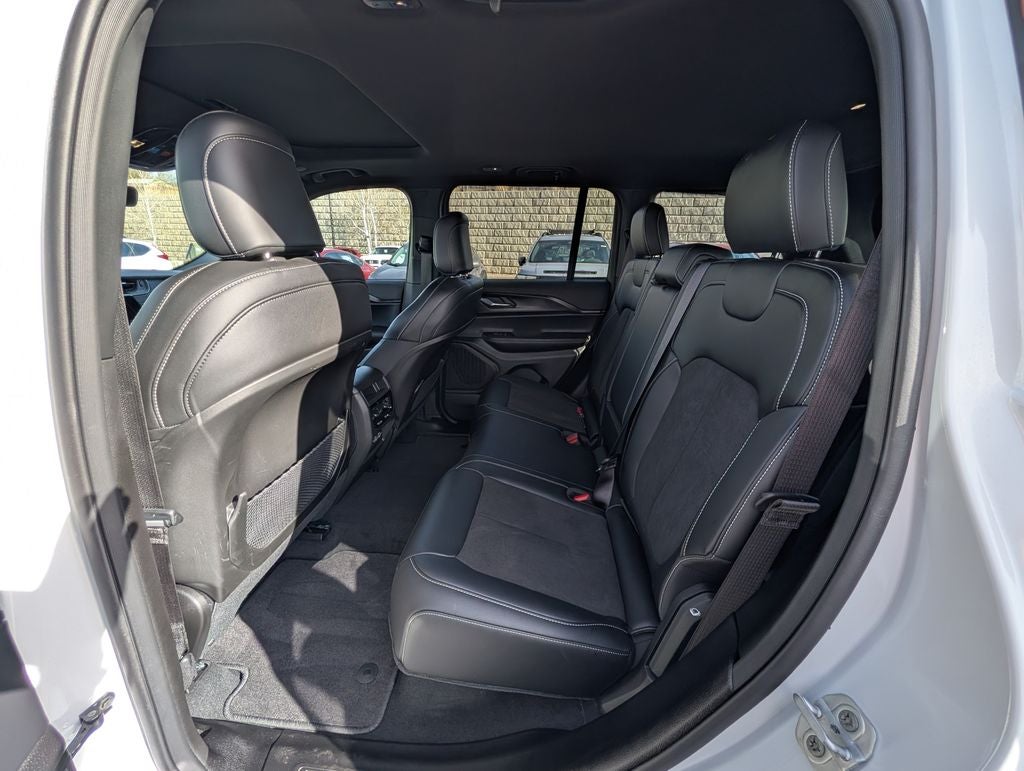 2025 Jeep Grand Cherokee Altitude X 4X4