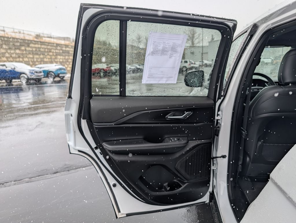 2025 Jeep Grand Cherokee Altitude X 4X4