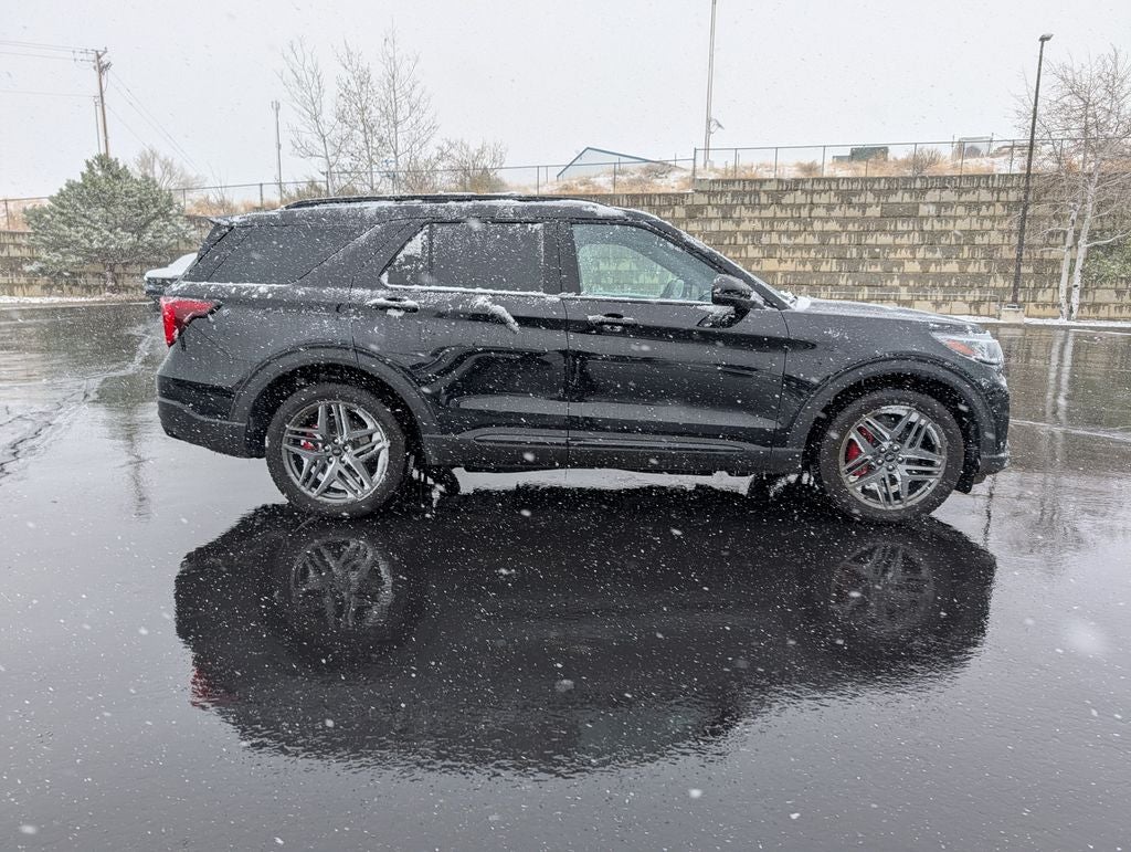2025 Ford Explorer ST 4WD