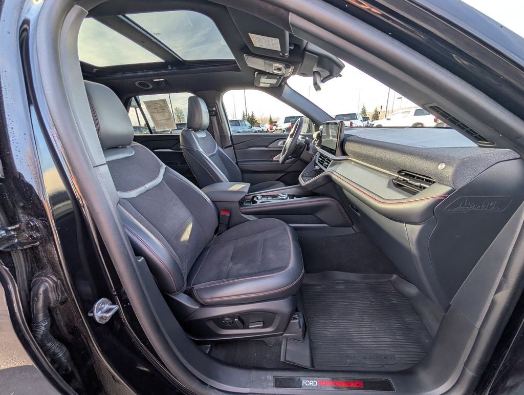 2025 Ford Explorer ST 4WD