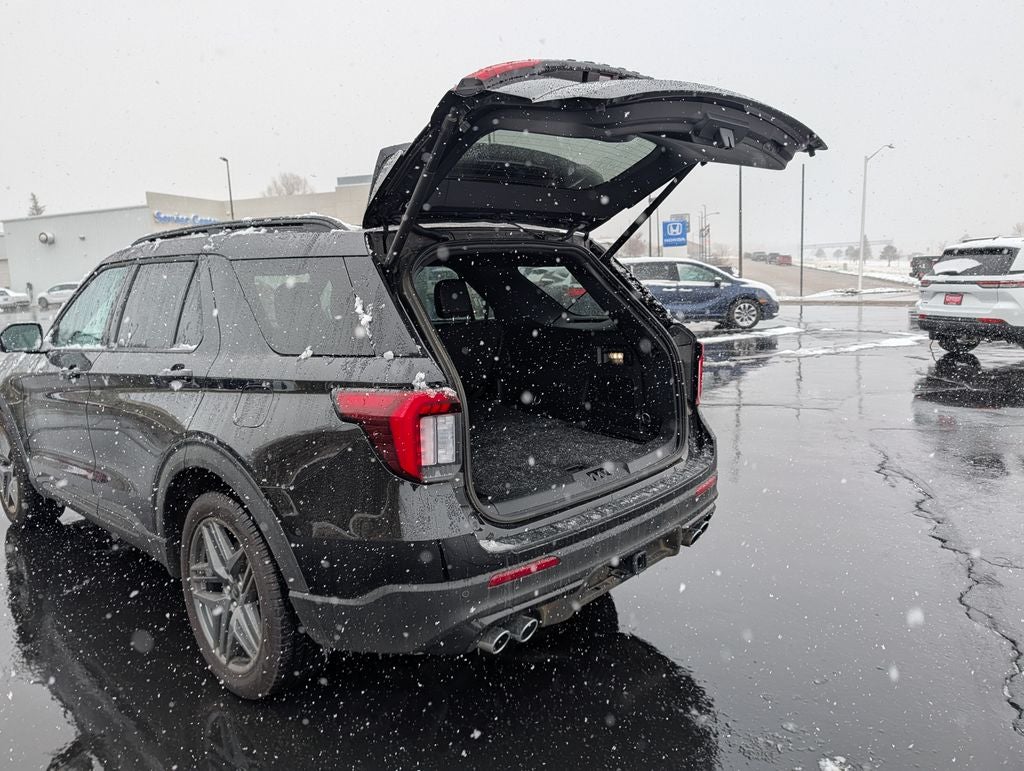 2025 Ford Explorer ST 4WD