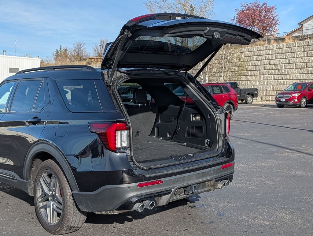 2025 Ford Explorer ST 4WD