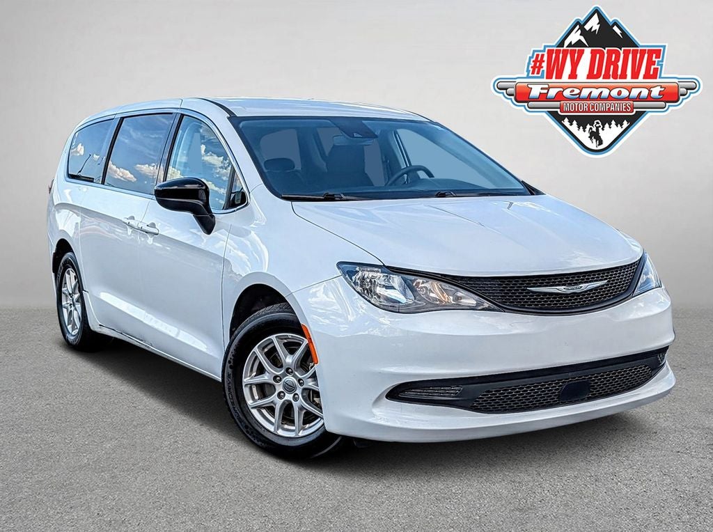 2024 Chrysler Voyager