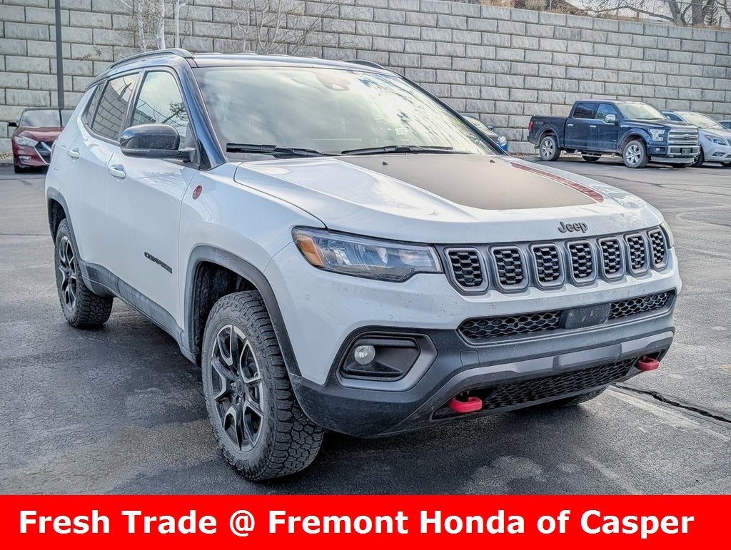 2025 Jeep Compass Trailhawk's photo