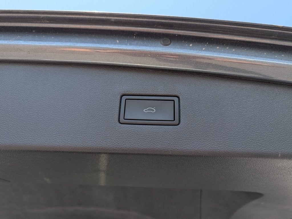 2024 Volkswagen Tiguan 2.0T SEL R-Line