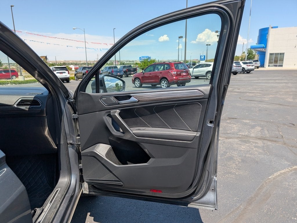 2024 Volkswagen Tiguan 2.0T SEL R-Line