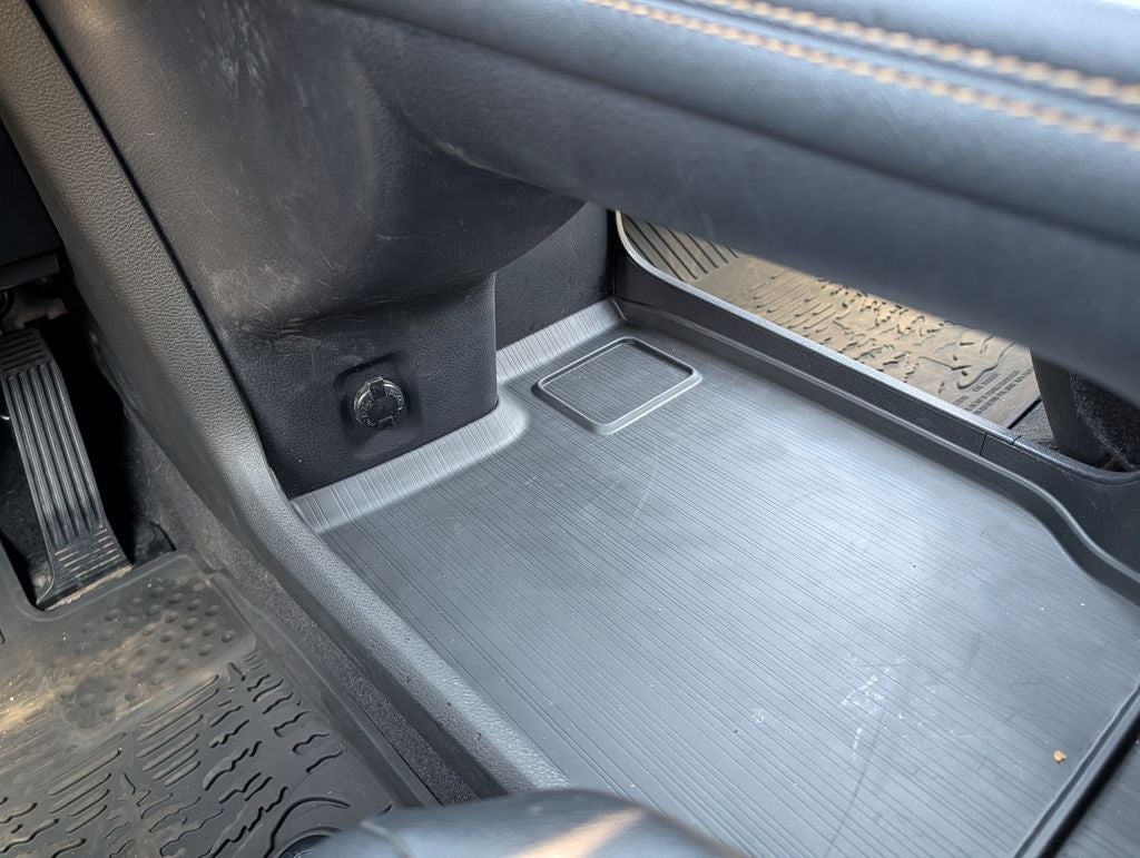 2025 Toyota Sienna Woodland Edition