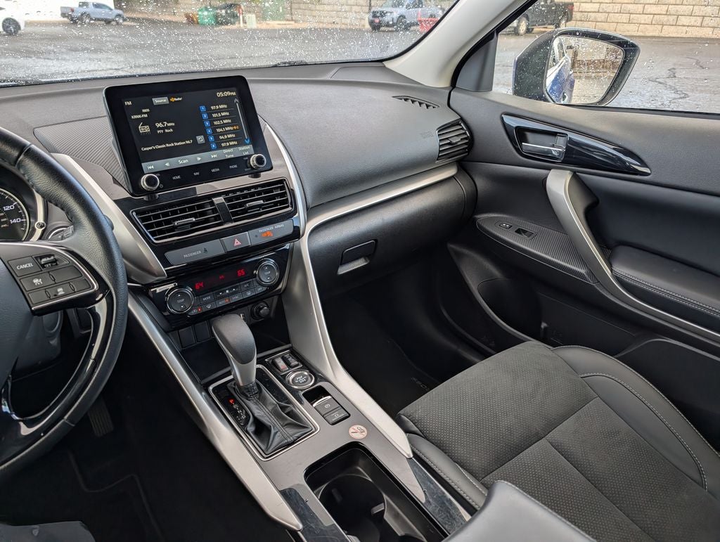 2025 Mitsubishi Eclipse Cross Base
