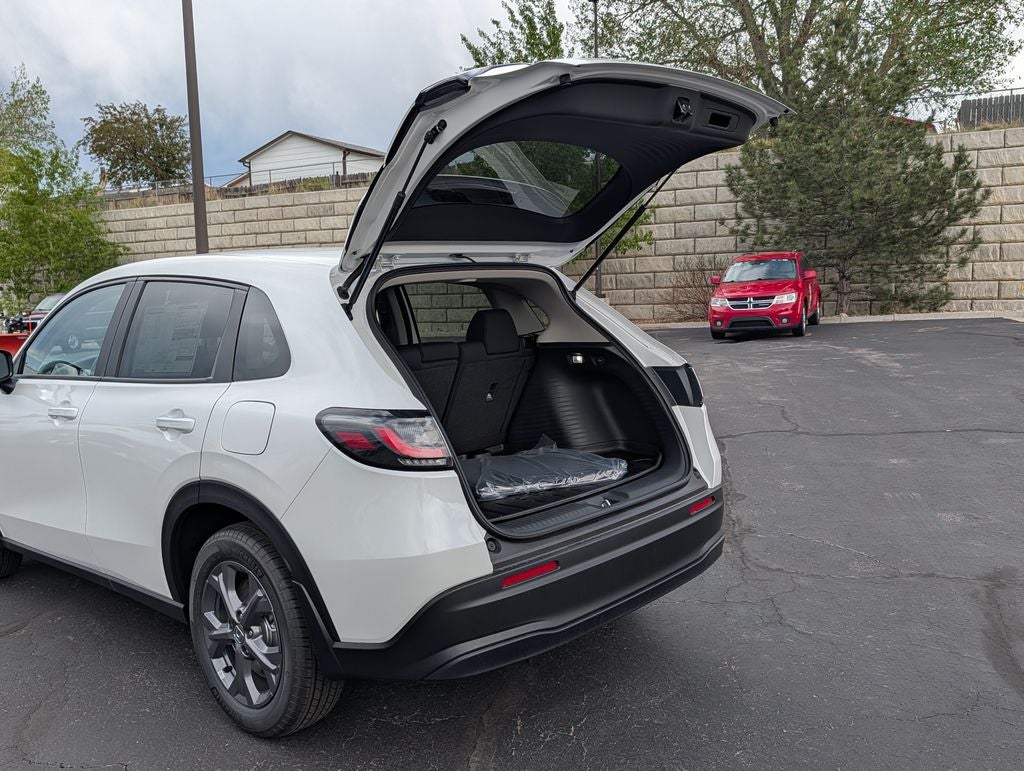 2027 Honda HR-V LX