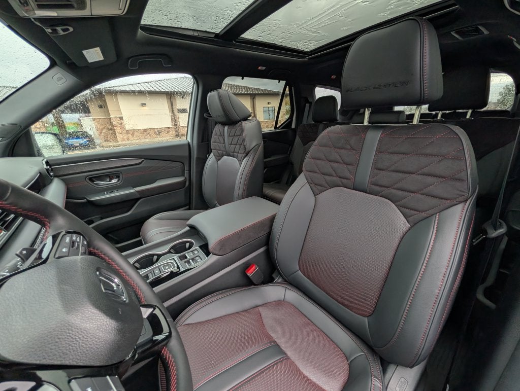 2026 Honda Pilot Black Edition