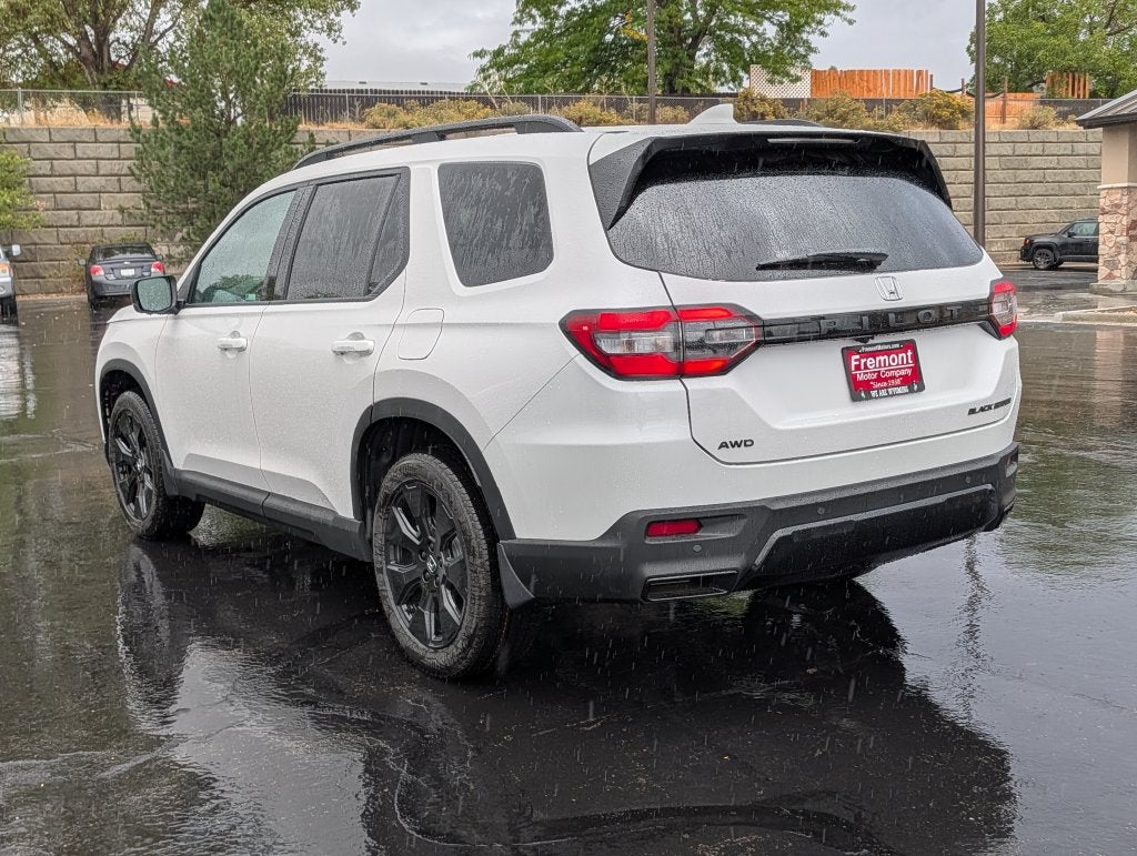 2026 Honda Pilot Black Edition