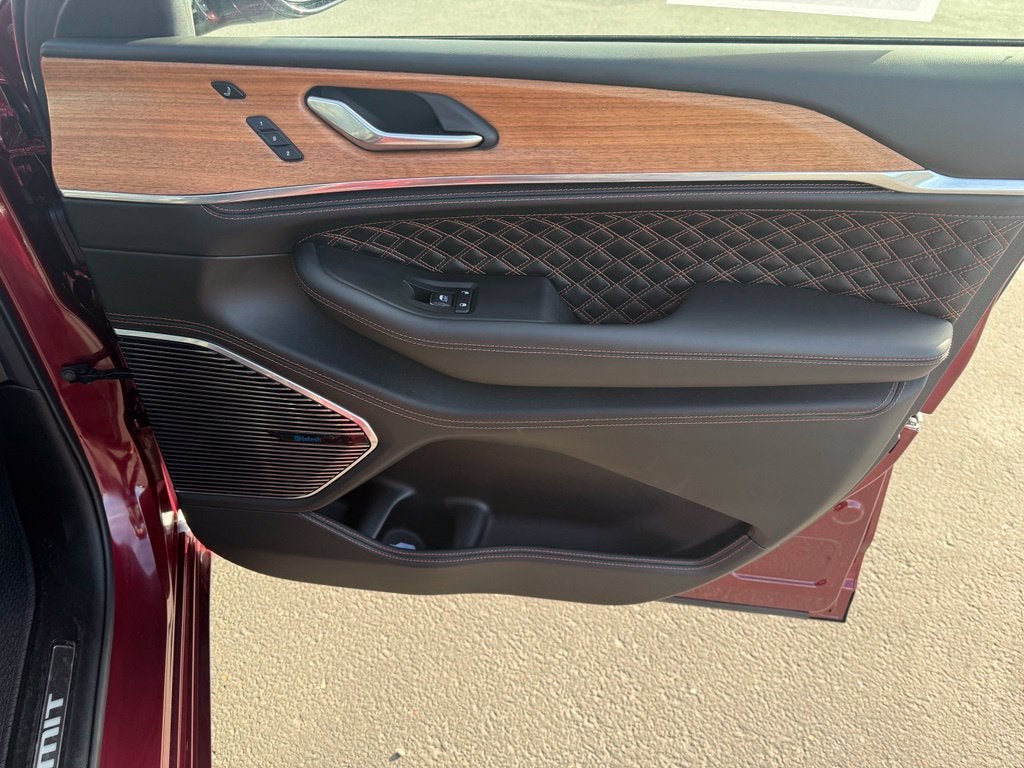 2025 Jeep Grand Cherokee Summit Reserve