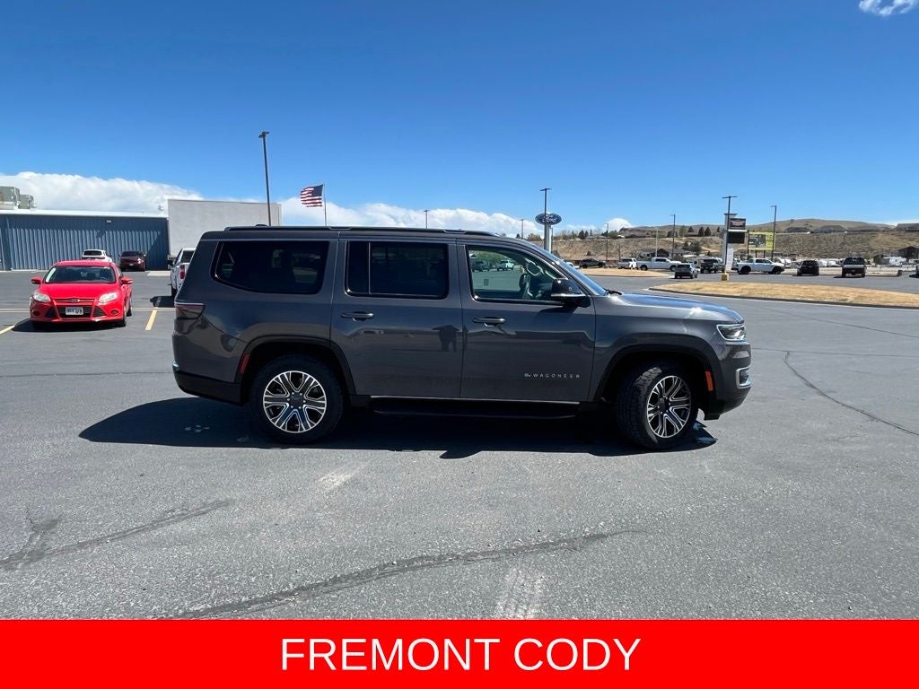 2023 Jeep Wagoneer Base