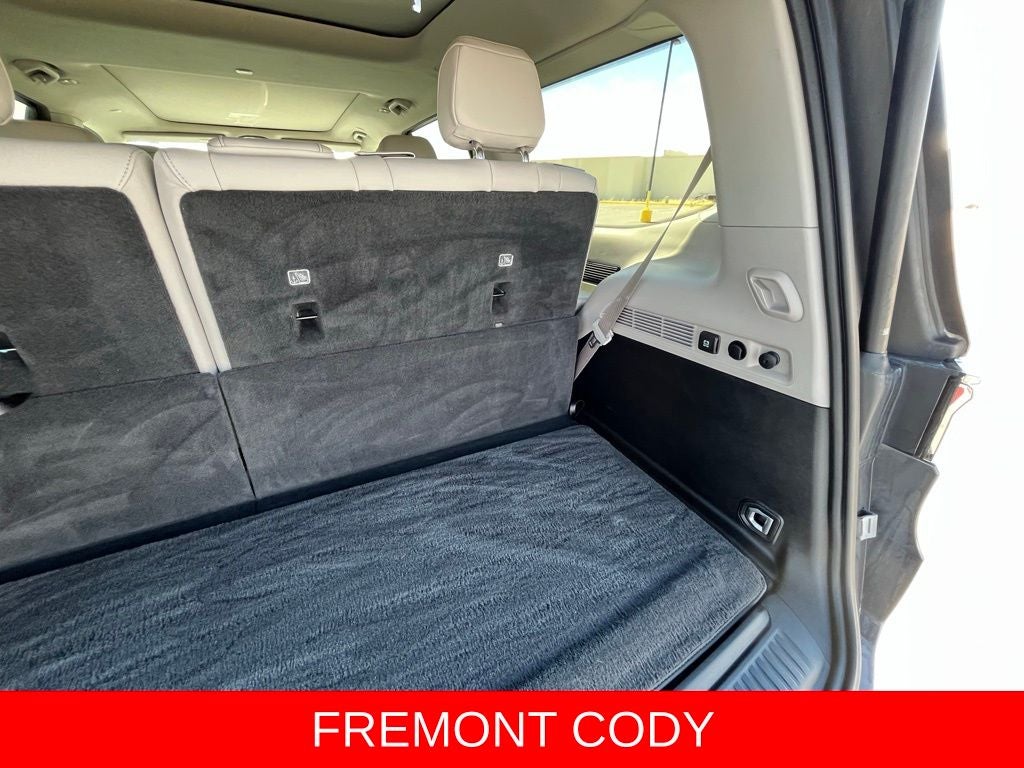 2023 Jeep Wagoneer Base