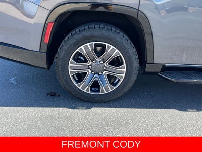 2023 Jeep Wagoneer Base