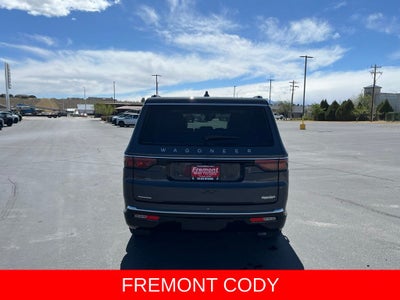 2023 Jeep Wagoneer Base