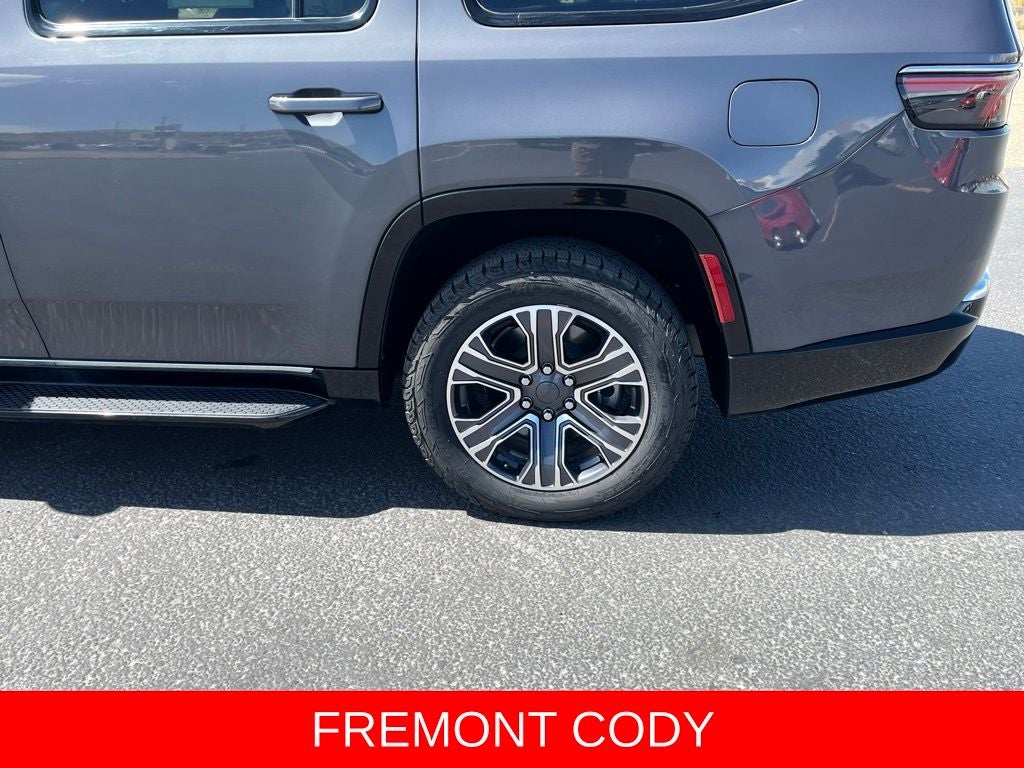 2023 Jeep Wagoneer Base