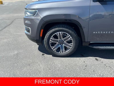 2023 Jeep Wagoneer Base