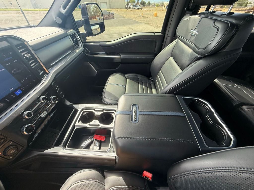 2025 Ford F-350SD Platinum
