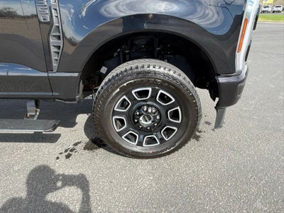 2025 Ford F-350SD Platinum
