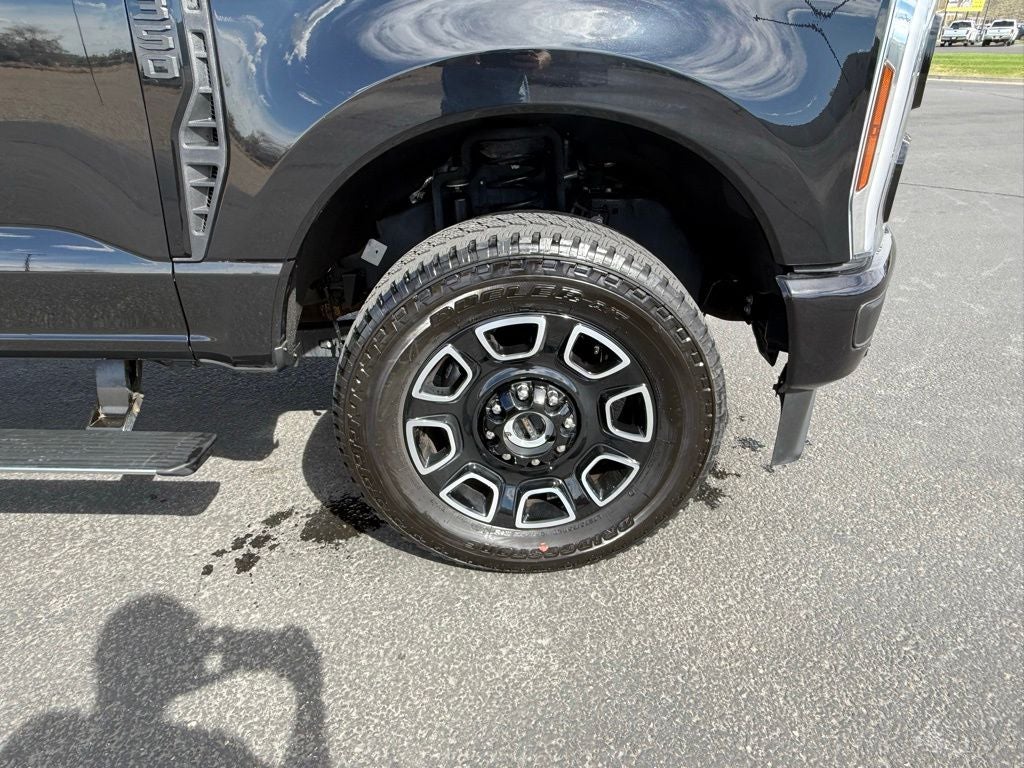 2025 Ford F-350SD Platinum