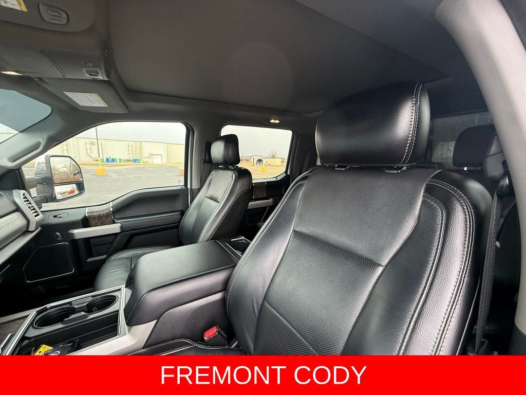 2017 Ford F-350SD Lariat DRW