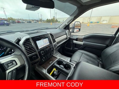 2017 Ford F-350SD Lariat DRW