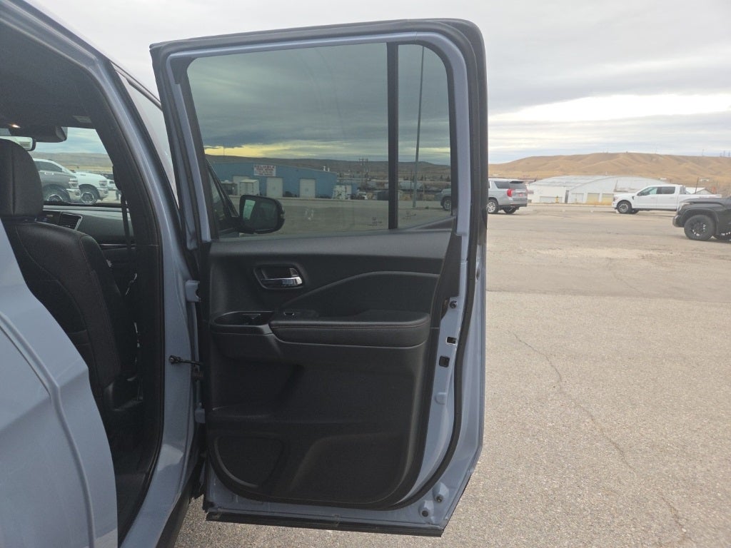 2023 Honda Ridgeline Black Edition