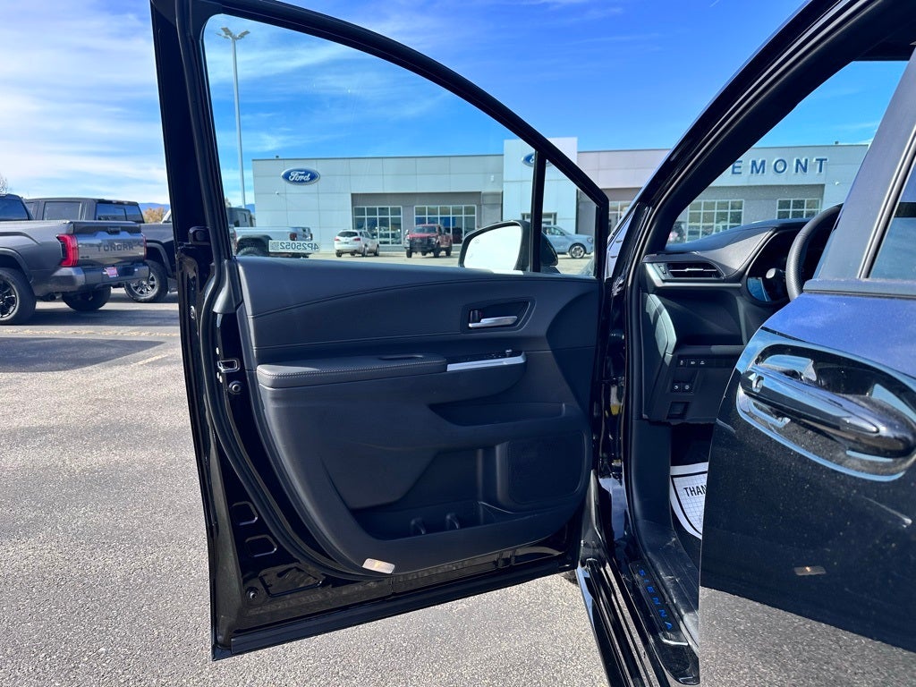 2025 Toyota Sienna XLE AWD