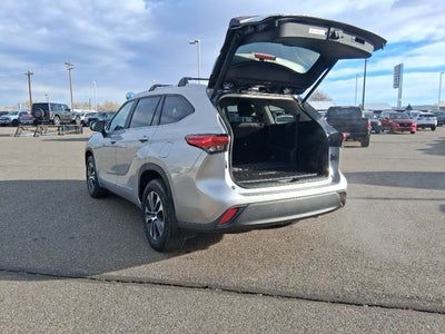 2023 Toyota Highlander XLE AWD