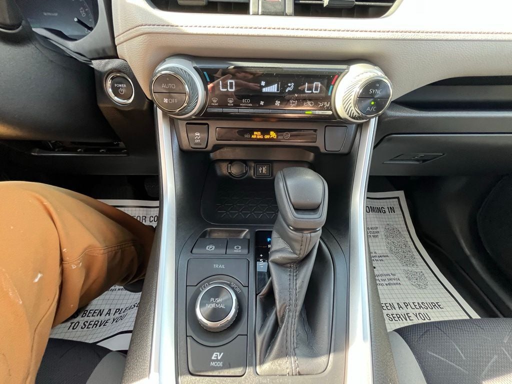 2023 Toyota RAV4 Hybrid XLE