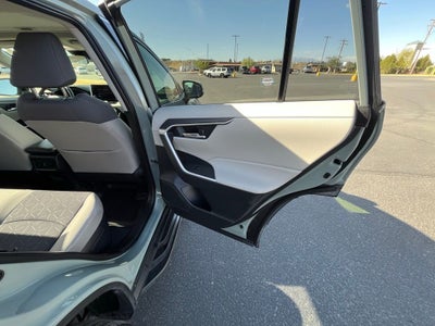 2023 Toyota RAV4 Hybrid XLE