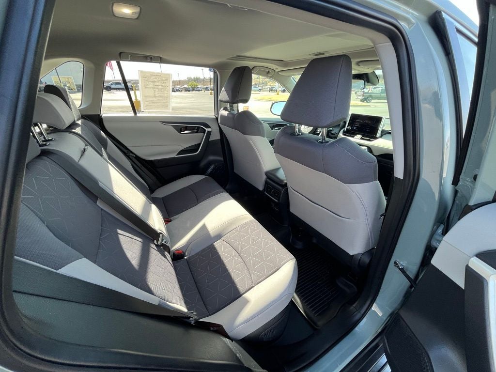 2023 Toyota RAV4 Hybrid XLE