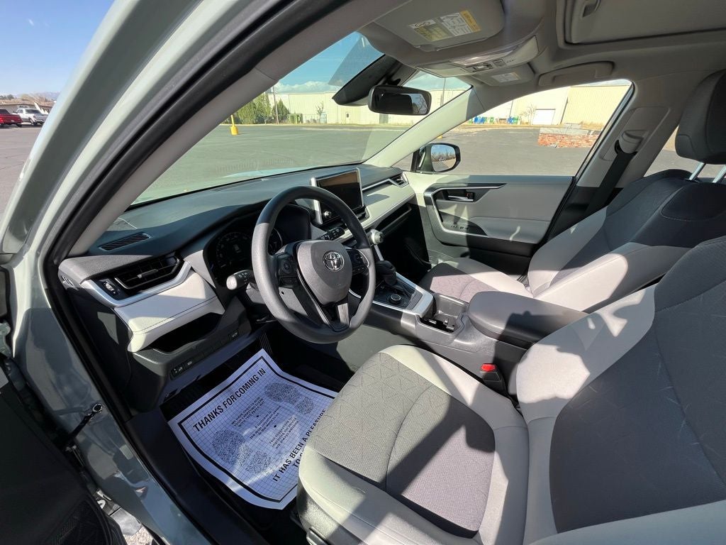 2023 Toyota RAV4 Hybrid XLE