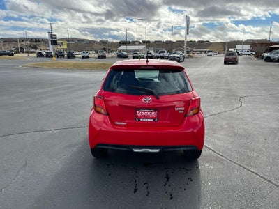 2015 Toyota Yaris L