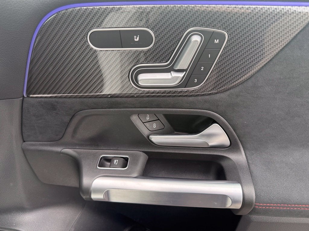 2025 Mercedes-Benz GLB GLB 250 4MATIC®